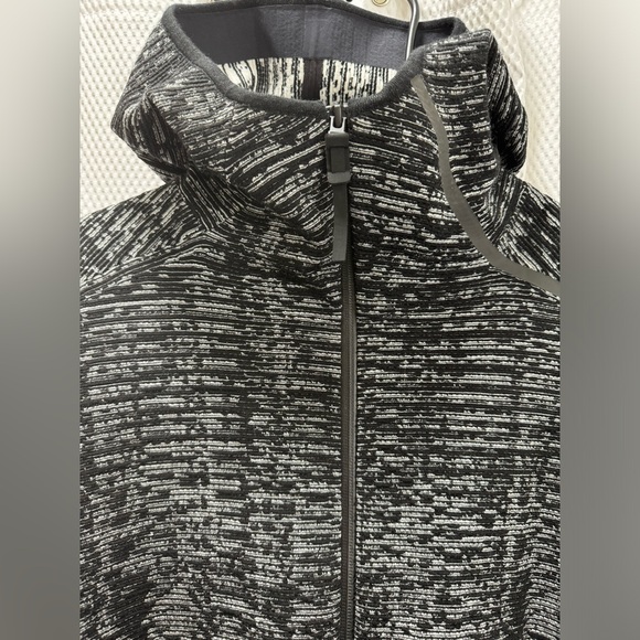 Adidas jacket - Picture 7 of 14